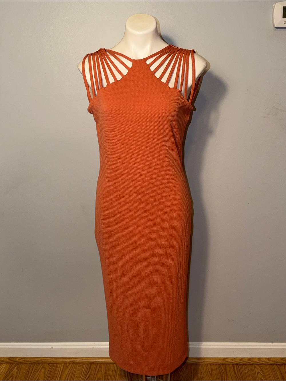 Dress the Population Ladies Gwen Midi Dress in Terra Cota. X-Large.